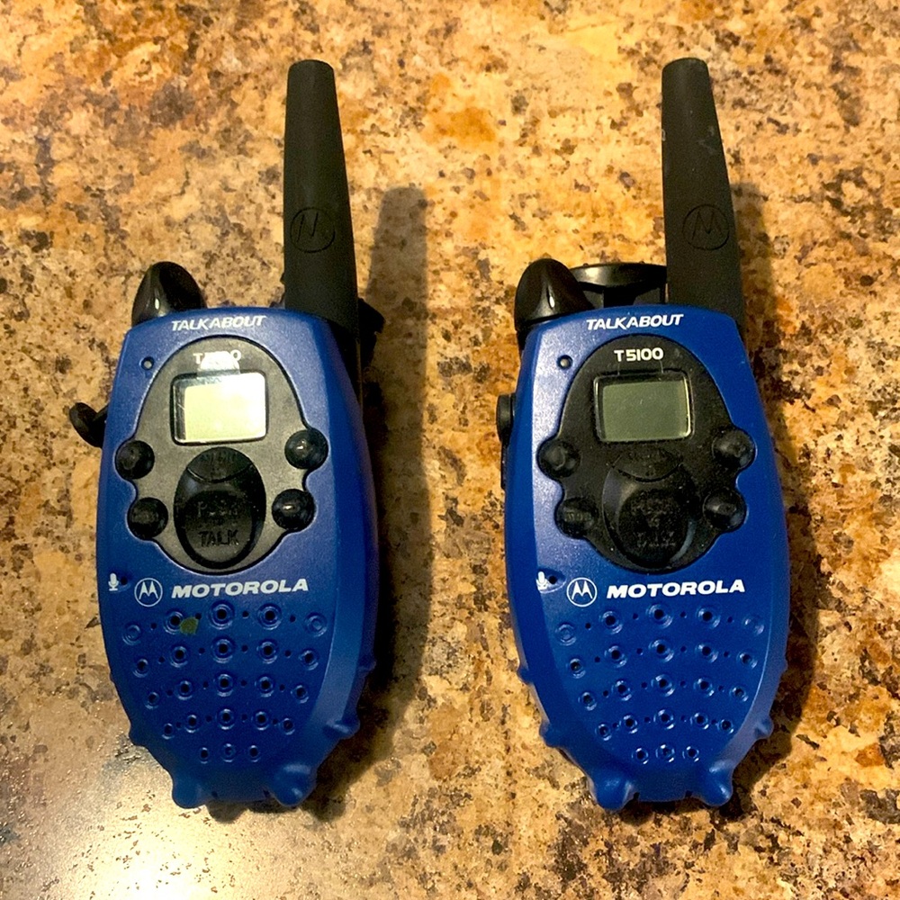 Motorola blue  T 5100 walkie talkies